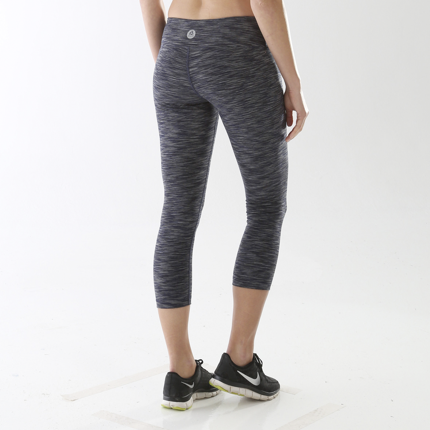 graue Yoga-Leggings von Anodyne
